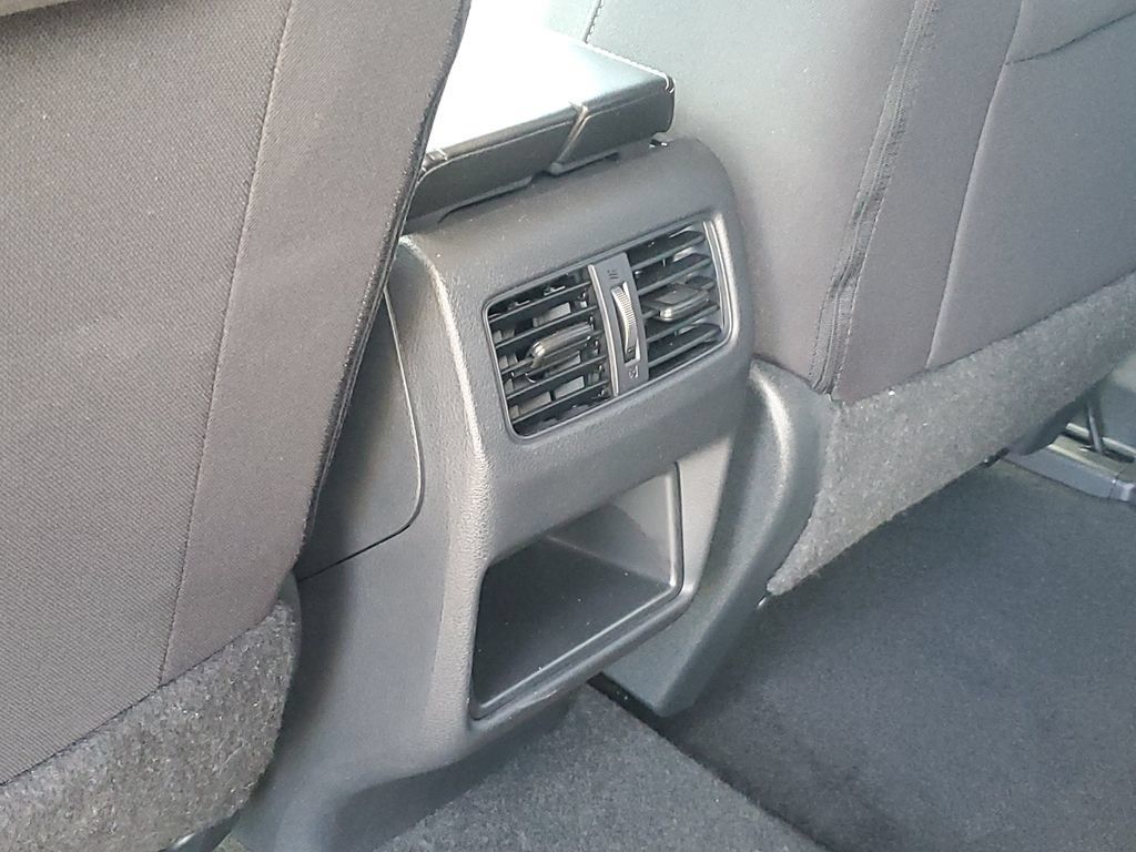 Used 2022 Nissan Rogue S AWD/4WD image 27