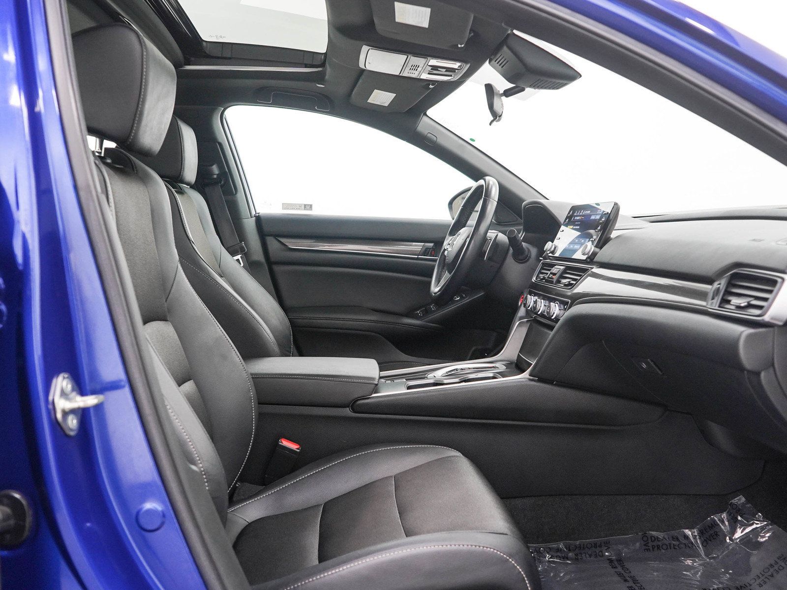 Used 2020 Honda Accord Sport image 11