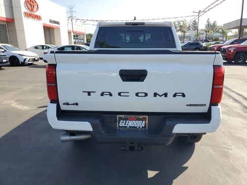 New 2025 Toyota Tacoma TRD Off-Road image 4