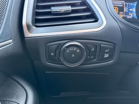 Certified 2024 Ford Edge SEL w/ Convenience Package image 26