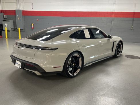 Used 2021 Porsche Taycan Turbo image 10