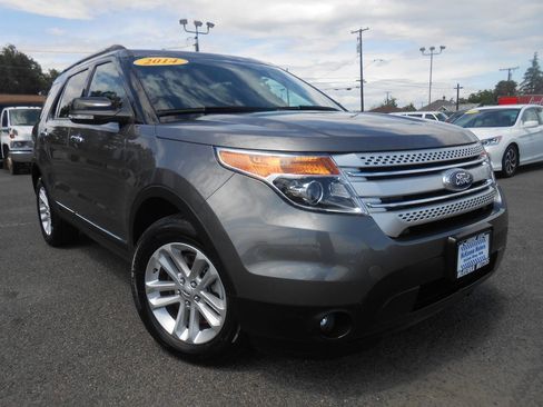 Used 2014 Ford Explorer XLT AWD/4WD image 1
