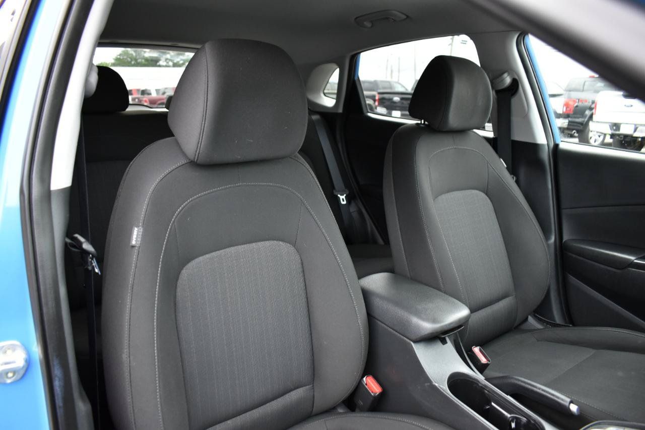 Used 2022 Hyundai Kona SEL w/ Cargo Package FWD image 29