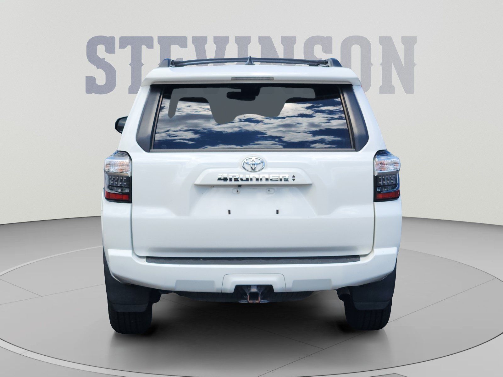 Used 2020 Toyota 4Runner SR5 Premium w/ Moonroof Package AWD/4WD image 4