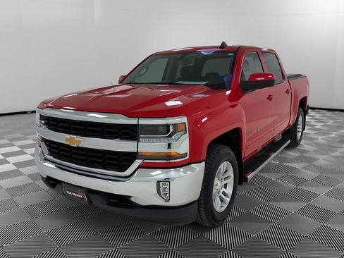 Used 2018 Chevrolet Silverado 1500 LT w/ All Star Edition image 7