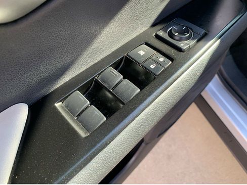 Used 2019 Lexus UX 250h image 15