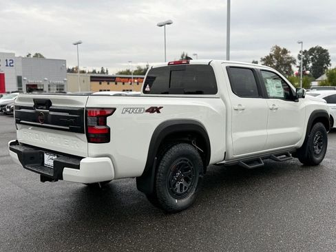 New 2026 Nissan Frontier PRO-4X w/ Pro-4x Convenience Package image 8