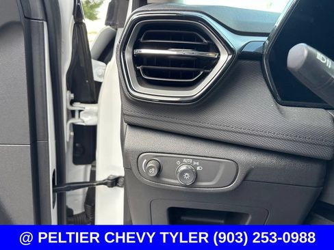 Used 2024 Chevrolet TrailBlazer LS w/ LS Convenience Package FWD image 10