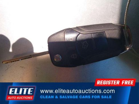Used 2016 Ford Fusion SE w/ Equipment Group 202A FWD image 22