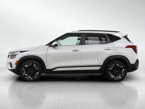Used 2024 Kia Seltos SX AWD/4WD image 2