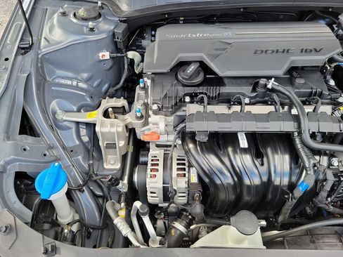 Used 2024 Hyundai Elantra SEL FWD image 39