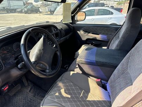 Used 1999 Dodge Ram 2500 Truck 2WD Quad Cab image 6