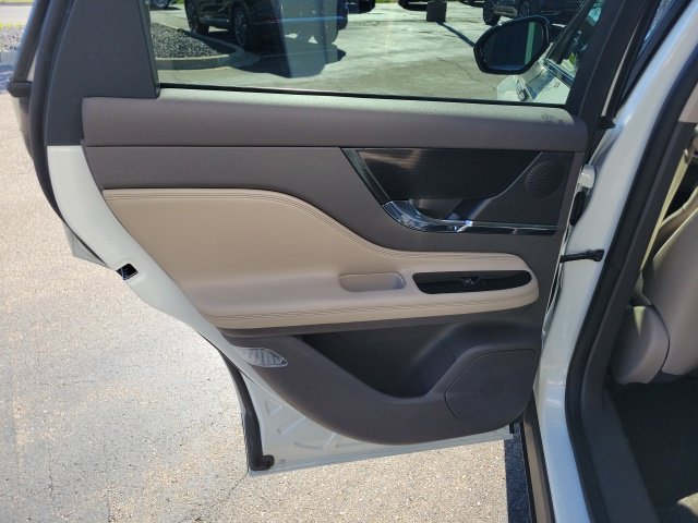 Certified 2023 Lincoln Corsair FWD image 17