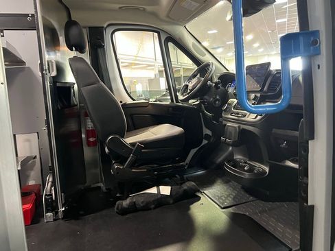 Used 2024 RAM ProMaster 3500 w/ Delivery Van Package image 26