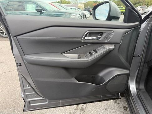 New 2026 Nissan Rogue Platinum w/ Platinum Premium Package image 10