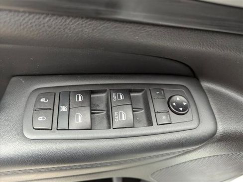 Used 2020 Jeep Grand Cherokee Altitude image 10