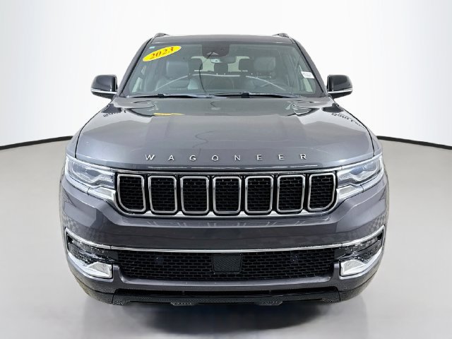 Used 2023 Jeep Wagoneer L 2WD w/ Premium Group I image 2