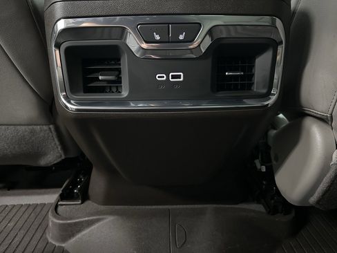 Used 2024 Chevrolet Silverado 1500 LTZ w/ Technology Package image 32