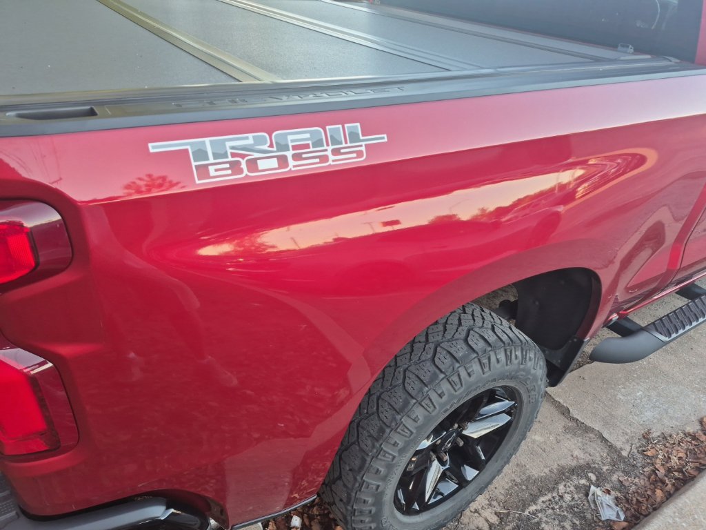 Used 2021 Chevrolet Silverado 1500 LT Trail Boss w/ Bed Protection Package AWD/4WD image 17