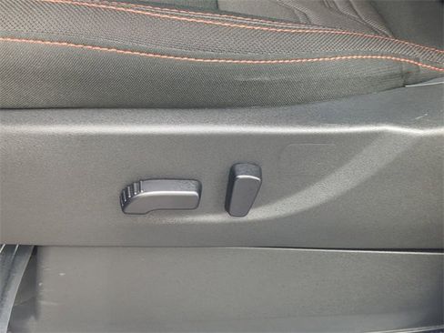 Used 2024 Nissan Frontier Pro-X image 8