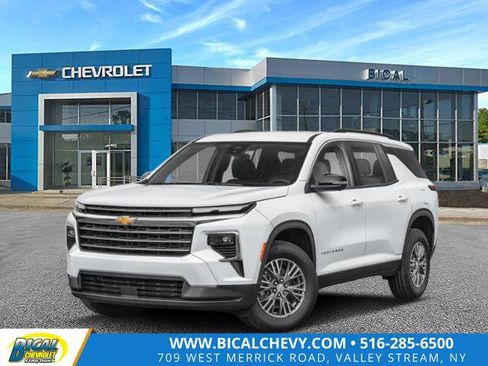 New 2026 Chevrolet Traverse LT w/ Midnight/Sport Edition AWD/4WD image 1