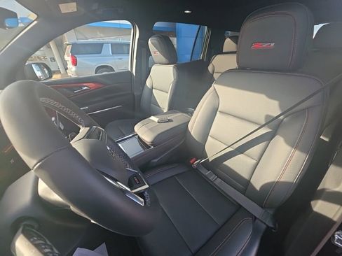 New 2026 Chevrolet Traverse Z71 w/ Driver Confidence Package image 11
