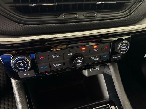 New 2026 Jeep Compass Trailhawk w/ Trailer Tow Group image 30