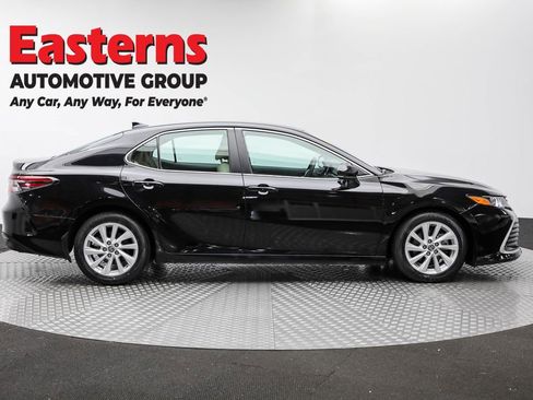 Used 2023 Toyota Camry LE image 4