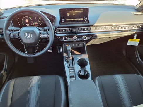 Certified 2025 Honda Civic Sport image 4