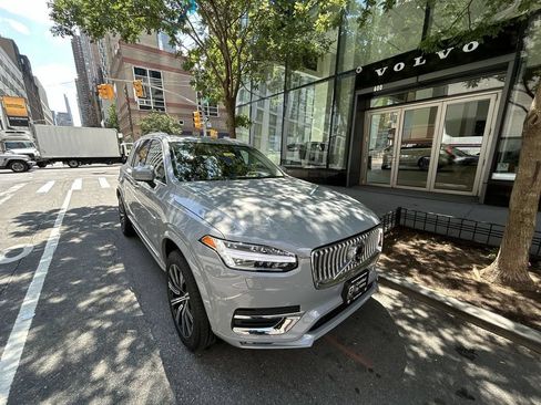 Certified 2024 Volvo XC90 B5 Core w/ Climate Package AWD/4WD image 1