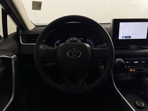 Used 2025 Toyota RAV4 LE image 20