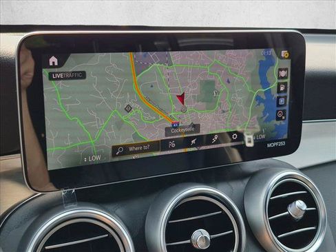 Used 2021 Mercedes-Benz GLC 300 4MATIC image 13