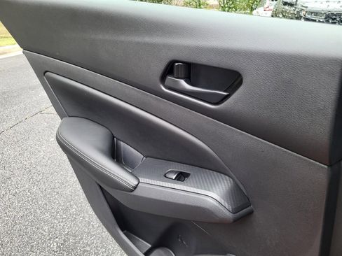 Used 2025 Nissan Altima 2.5 SV image 17