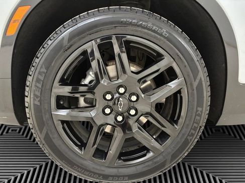 Used 2024 Chevrolet Blazer RS w/ Enhanced Convenience Package image 9