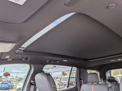 New 2026 Chevrolet Traverse RS w/ LPO, Floor Liner Package image 17