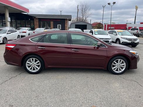 Used 2013 Toyota Avalon image 11