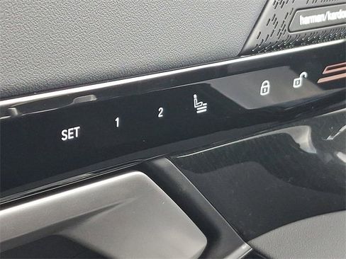 New 2026 BMW 530i xDrive w/ Premium Package image 20