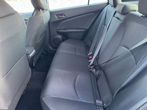 Used 2016 Toyota Prius Three image 19