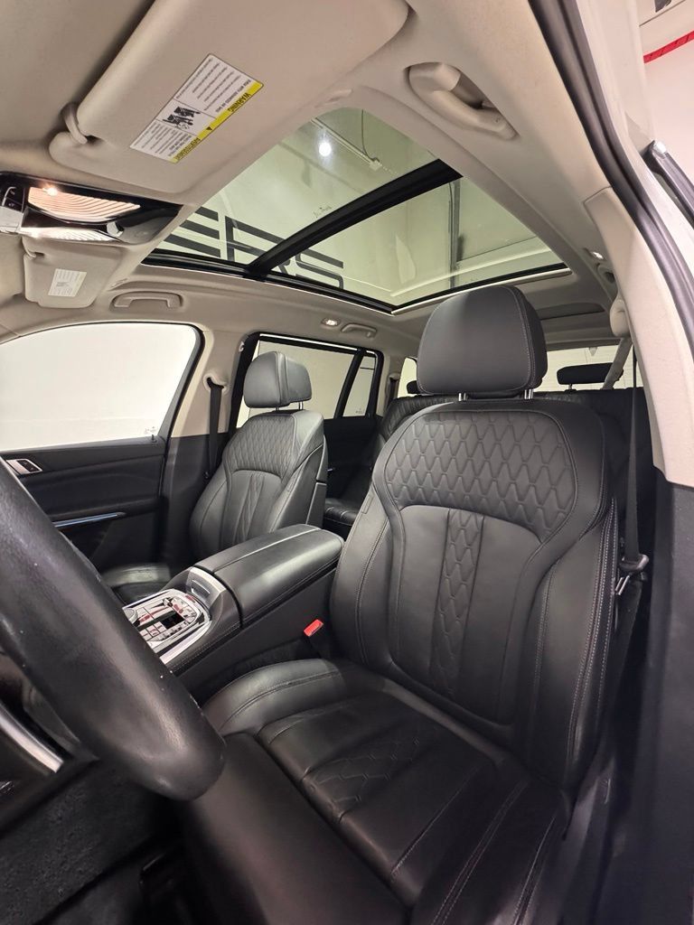 Used 2023 BMW X7 xDrive40i AWD/4WD image 23
