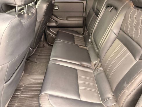 Used 2022 Nissan Frontier PRO-4X w/ Pro-4X Premium Package image 25