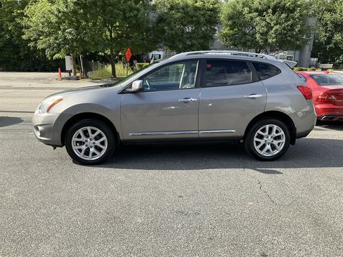 Used 2011 Nissan Rogue SV w/ SL Pkg AWD/4WD image 8