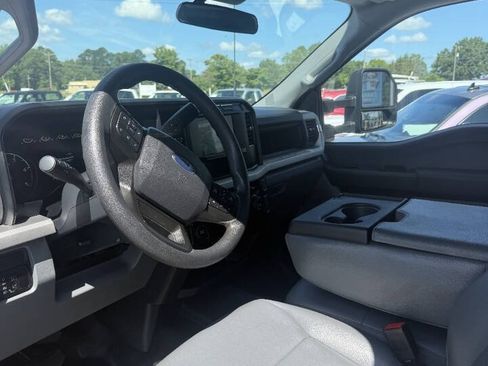 Used 2023 Ford F350 XL AWD/4WD image 10