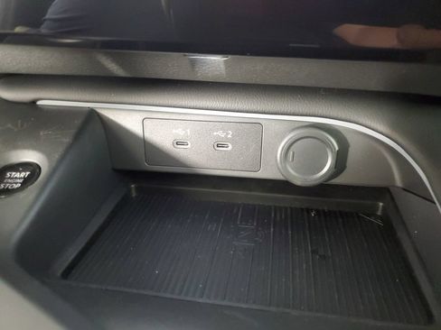 New 2026 Nissan Sentra SV w/ SV Convenience Package FWD image 20