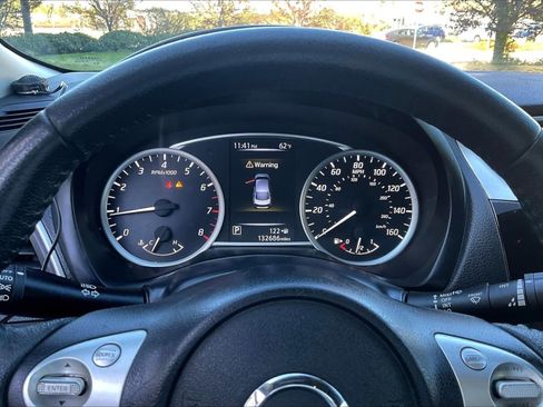 Used 2017 Nissan Sentra SV FWD image 13