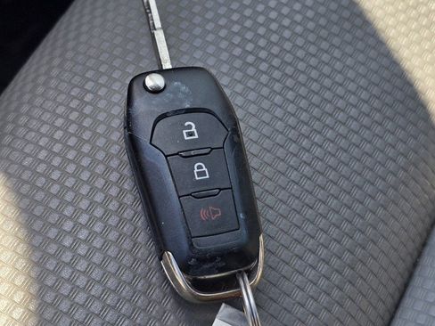 Used 2022 Ford F250 XL w/ Power Equipment Group image 37