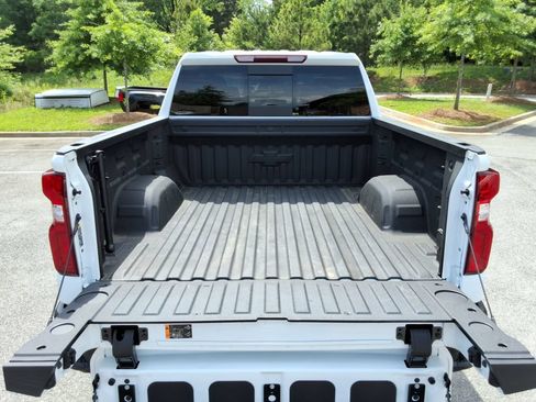 Certified 2025 Chevrolet Silverado 1500 LT Trail Boss w/ Convenience Package II AWD/4WD image 18