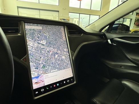 Used 2018 Tesla Model S 100D image 25