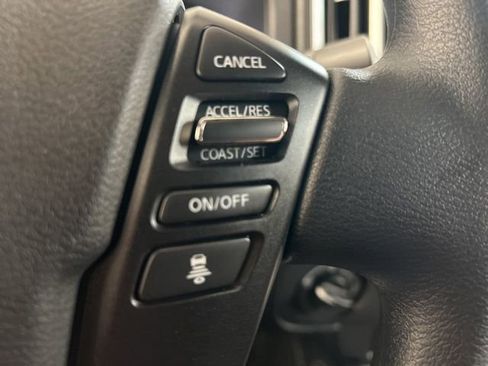 Used 2025 Nissan Frontier SV image 23