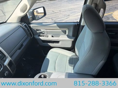 Used 2016 RAM 1500 Classic SLT AWD/4WD image 18