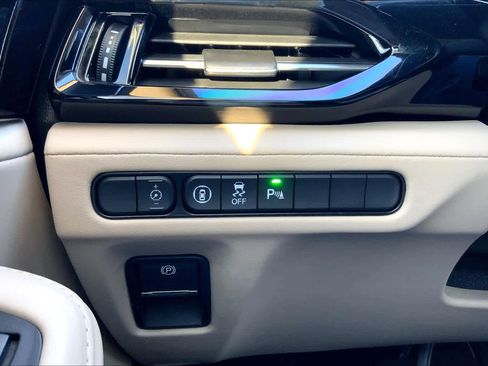 Used 2023 Acura MDX FWD w/ Technology Package image 35